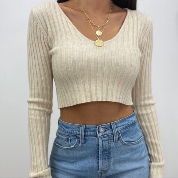 NWT Cropped Sweater - Picture 3 of 7